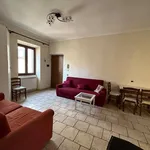 Rent 3 bedroom apartment of 90 m² in Roma