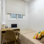 Rent a room of 61 m² in Barcelona