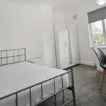 Rent 4 bedroom house in Leeds