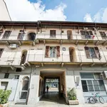 Rent 2 bedroom apartment of 70 m² in Milano