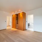 Huur 3 slaapkamer appartement van 198 m² in Ixelles