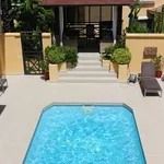 Rent 3 bedroom house of 295 m² in Marbella