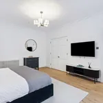 Rent 2 bedroom house in London