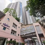 Rent 3 bedroom apartment of 262 m² in Bangkok