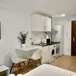 Rent 1 bedroom apartment of 30 m² in Madrid