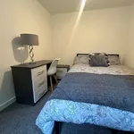 Rent 5 bedroom flat in Yorkshire And The Humber