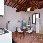 Affitto 3 camera casa di 73 m² in Pistoia