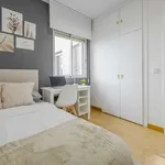 Rent a room of 130 m² in madrid