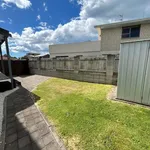 Rent 3 bedroom house in Papamoa Beach