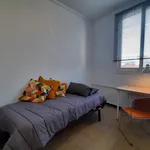 Rent 4 bedroom apartment in Barcelona