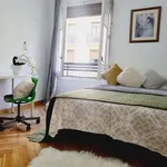 Rent a room of 180 m² in Madrid