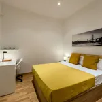Rent a room of 110 m² in barcelona
