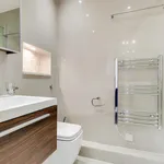 Rent 3 bedroom apartment of 101 m² in London