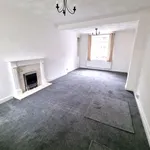 Rent 3 bedroom flat in Caerphilly