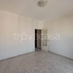 Affitto 3 camera appartamento di 84 m² in Catania