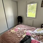 Maison de 89 m² avec 5 chambre(s) en location à Yzernay