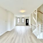 Huur 4 slaapkamer appartement van 177 m² in Almere