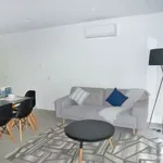 Rent 2 bedroom apartment in Melbourne