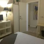 Rent a room of 100 m² in valencia