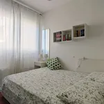 Rent a room of 90 m² in milan