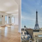 Appartement de 329 m² avec 10 chambre(s) en location à Paris