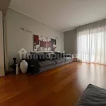 Rent 4 bedroom apartment of 120 m² in Milan