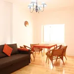 Rent 4 bedroom apartment of 50 m² in Lisboa