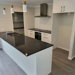 Rent 4 bedroom house in Tauranga