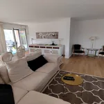 Rent 1 bedroom apartment in Courbevoie