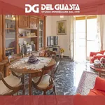 Rent 7 bedroom apartment of 105 m² in Genova