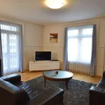 Miete 2 Schlafzimmer wohnung von 915 m² in Zurich