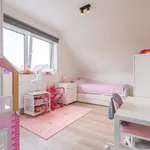 Maison de 230 m² avec 3 chambre(s) en location à De Pinte