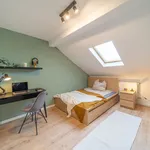Miete 4 Schlafzimmer wohnung von 140 m² in Offenbach am Main