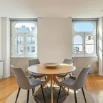 Rent 1 bedroom apartment of 75 m² in Porto