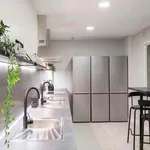 Rent a room of 598 m² in Madrid