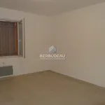 Rent 3 bedroom house of 87 m² in Flassan