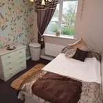 Rent 3 bedroom house in West Midlands