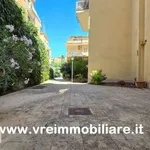 Affitto 3 camera appartamento di 100 m² in Rome