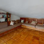 Rent 6 bedroom apartment of 220 m² in Novelda