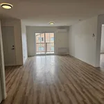 Appartement de 1022 m² avec 4 chambre(s) en location à Sherbrooke