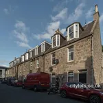 Rent 2 bedroom flat in Aberdeen