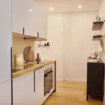 Appartement de 40 m² avec 3 chambre(s) en location à Paris