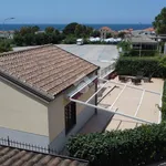 Casa Indipendente in affitto a Castellabate piazza antonio mondelli, arredato, giardino privato, posto auto - TrovaCasa