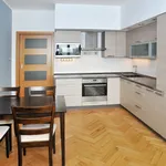 Pronajměte si 3 ložnic/e byt o rozloze 61 m² v Prague