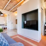 Rent 1 bedroom apartment of 32 m² in Barcelona