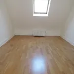 Appartement de 8222 m² avec 3 chambre(s) en location à Paris