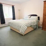 Rent 4 bedroom house in Woking