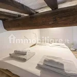 Rent 1 bedroom apartment of 35 m² in Florence