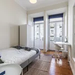 Rent 7 bedroom apartment in Lisbon