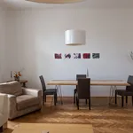 Pronajměte si 2 ložnic/e byt o rozloze 112 m² v Prague